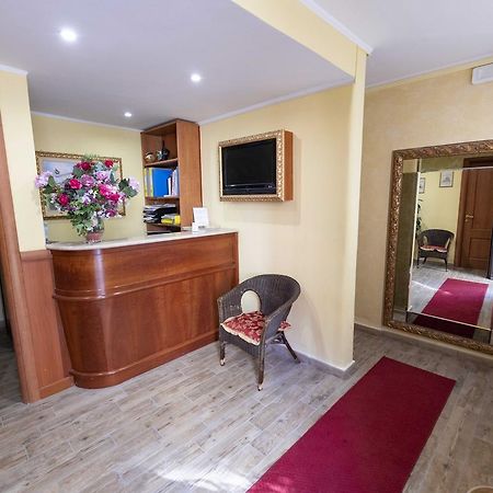 Monti Guest House - Affittacamere Rome Bagian luar foto