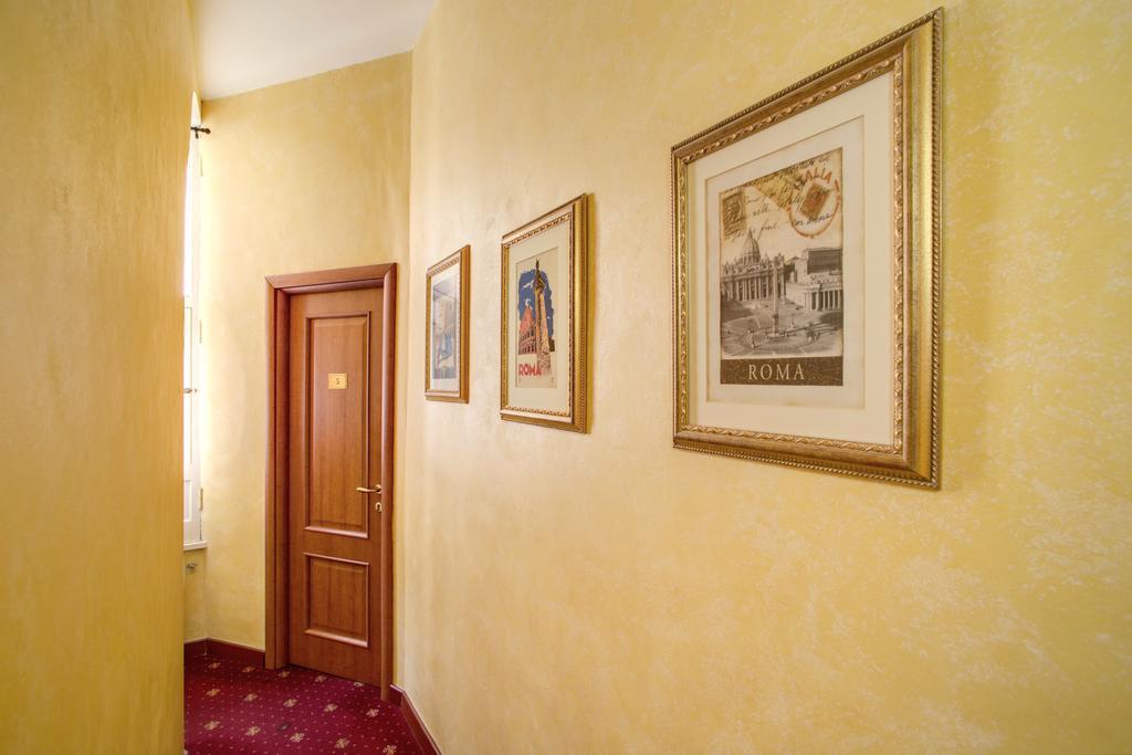 Monti Guest House - Affittacamere Rome Bagian luar foto