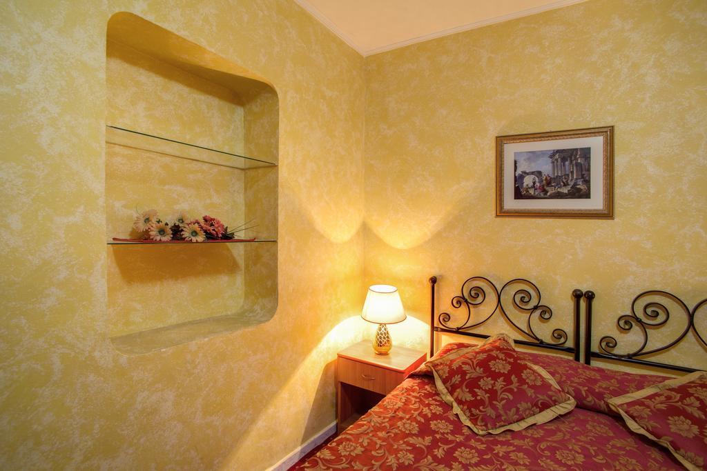 Monti Guest House - Affittacamere Rome Bagian luar foto