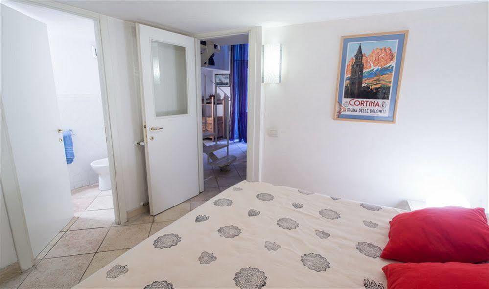 Monti Guest House - Affittacamere Rome Bagian luar foto