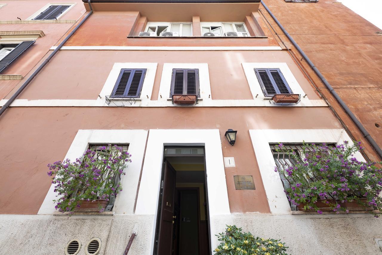 Monti Guest House - Affittacamere Rome Bagian luar foto