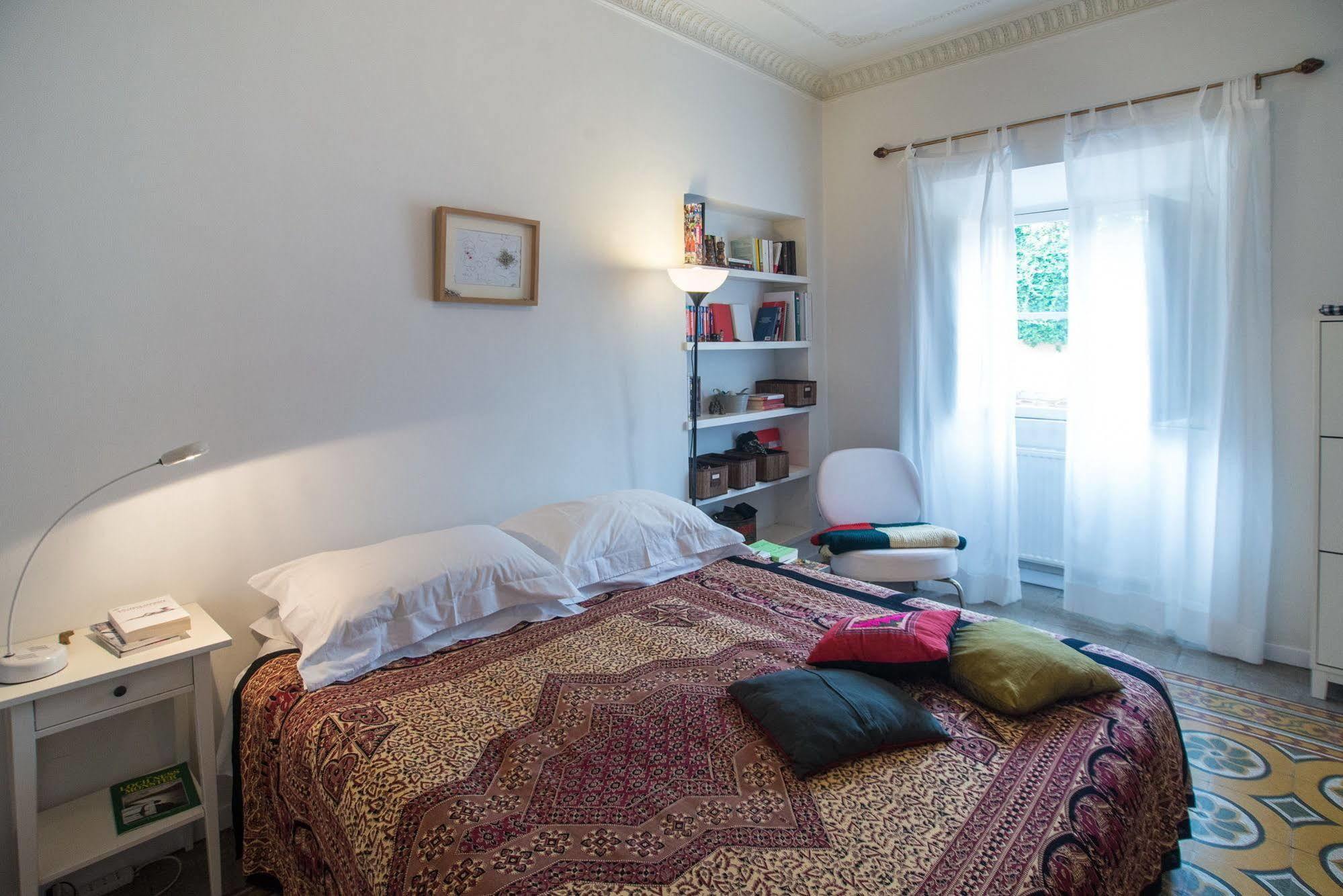 Monti Guest House - Affittacamere Rome Bagian luar foto